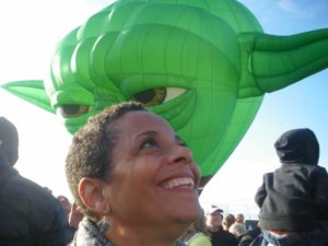 Vicki enjoying the Yoda balloon 